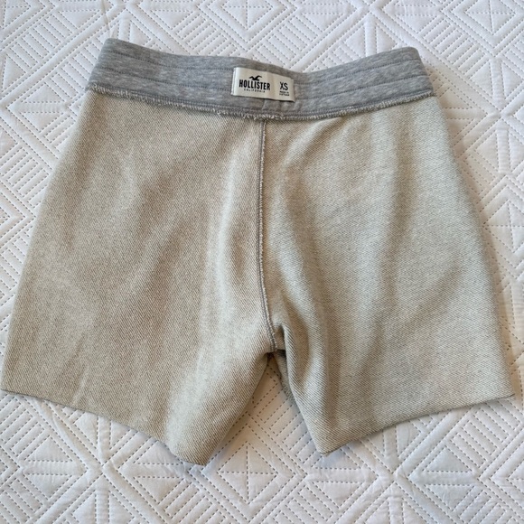Hollister Deals Sweat Shorts Size XS Gray - Picture 6 of 8